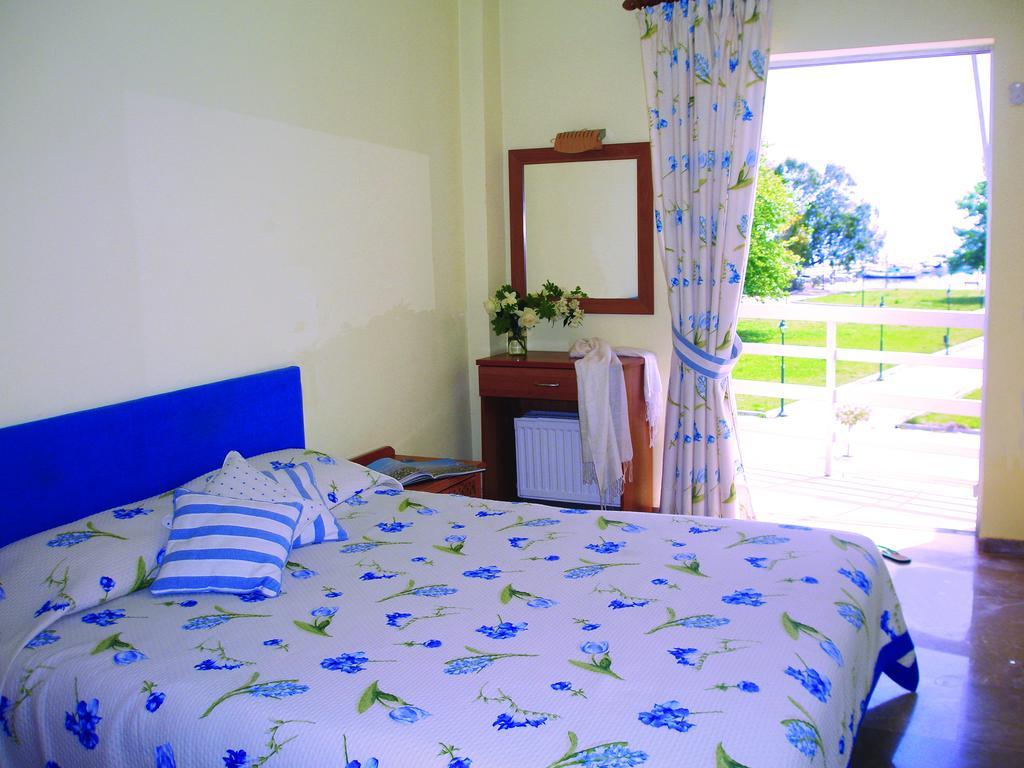 Hotel Florakis Livanátai Pokoj fotografie